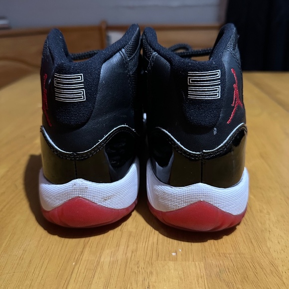 Pre-owned, Nike Air Jordan 11 Retro GS 'Bred', youth size 4, 378038-061 - Picture 3 of 5